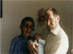 Dekker+Janczewska - Nora , Henryk , Chris kleinzoon van Hendryk foto 30-5-1993